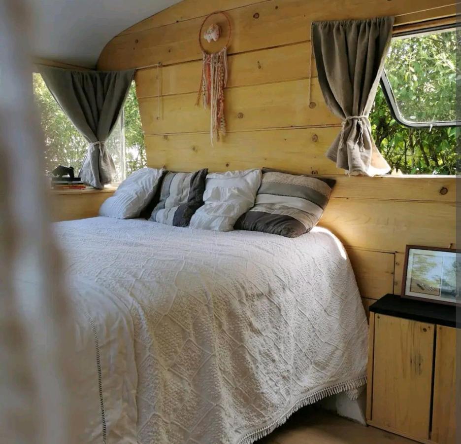 Gite Azkendantza 2A6 Pers Avec Caravane Insolite Ascain Exteriér fotografie